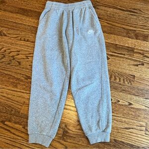 Nike Boys Gray Sweatpants size L